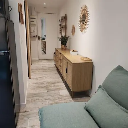 T1 - Bord De Apartament *